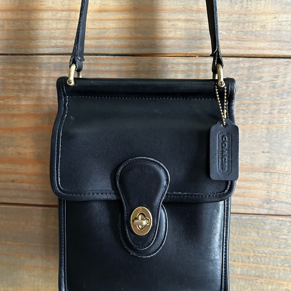 Coach Handbags - Coach Vintage Black Leather Murphy Crossbody Bag with Turnlock Closure